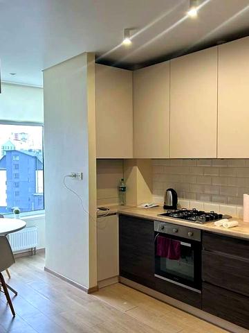 Волошкова вул., 2