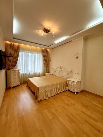 Саксаганського вул., 37-К