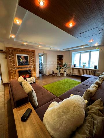 Братів Зерових вул. (Червонопартизанська), 14-Б