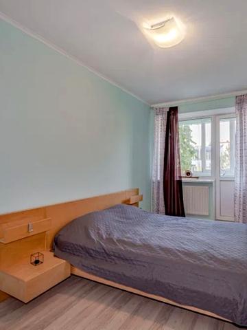 Юрківська вул., 28