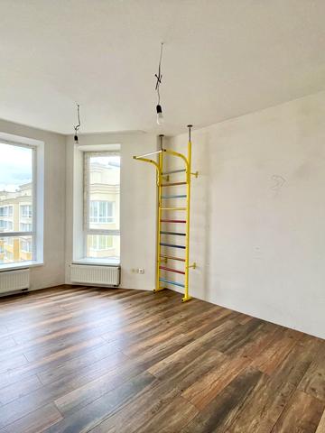 Зелена вул., 1