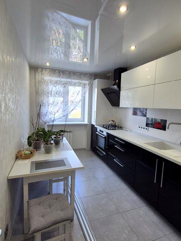 Захисників України вул. (1-го Травня), 5