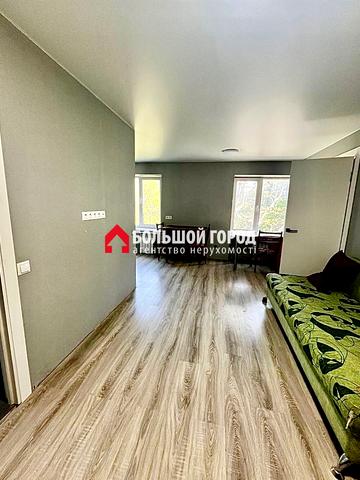 Червона вул., 3-А