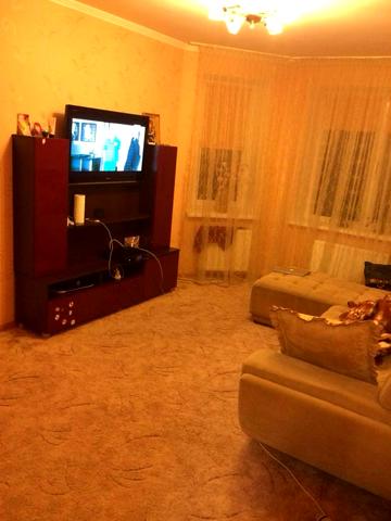 Теплична вул., 38