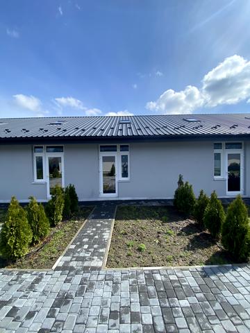 Мирославська, 18а