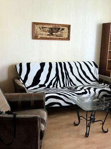 Велика Васильківська вул. (Червоноармійська), 112