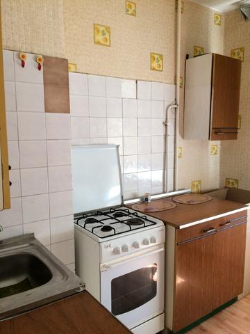 Князя Володимира Великого просп., 131