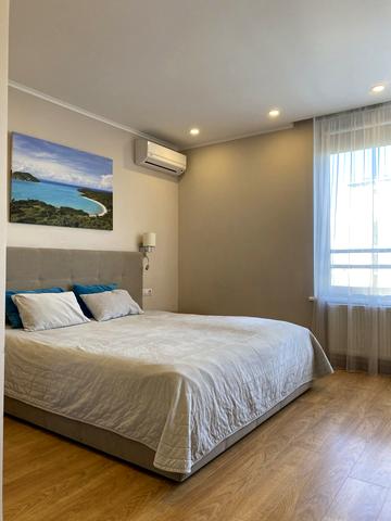 Анатолія Петрицького вул., 23