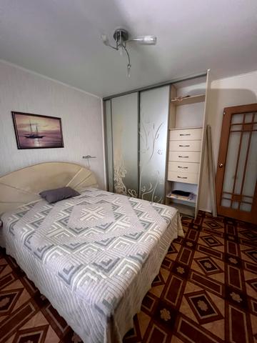 Бориспільська вул., 32-Б