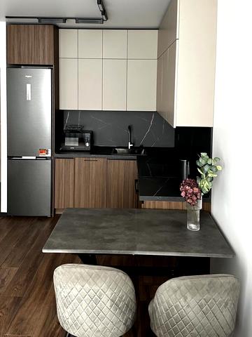 Всеволода Змієнка вул., 15/23