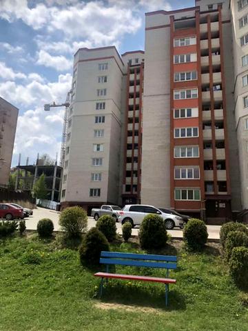 Львівська вул., 8