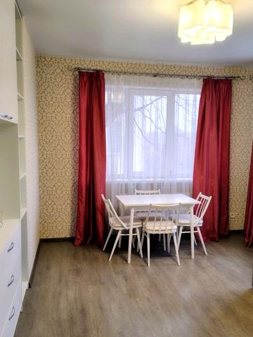 Кленова вул., 2-Б/3