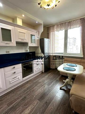 Петра Григоренка просп., 20