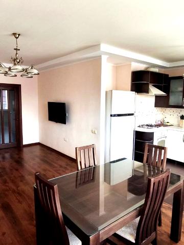 Писаржевського вул., 11