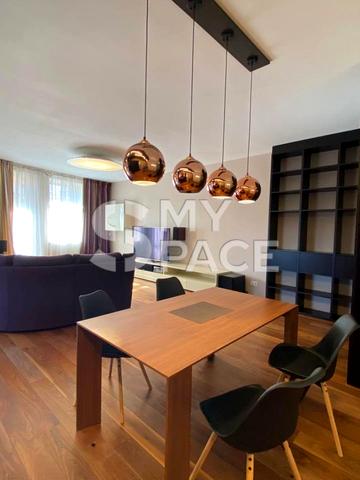 Лесі Українки бульв., 7-Б