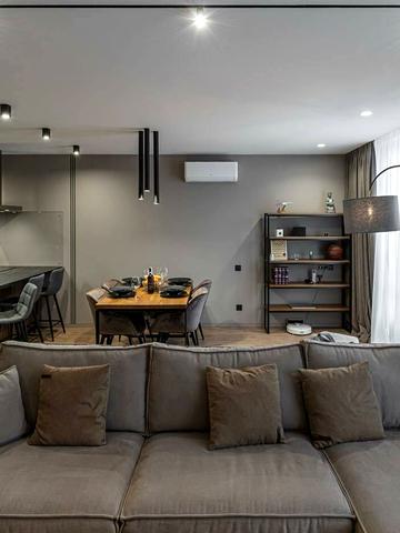 Саперне Поле вул., 5