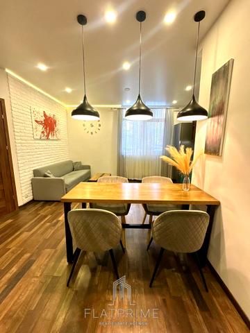 Олени Пчілки вул., 3