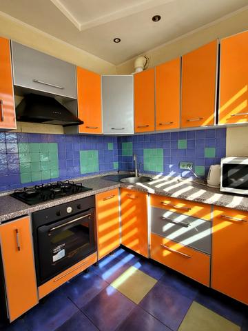 Нескорених вул., 28а