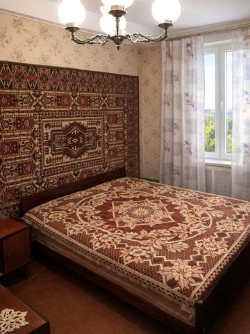 Павла Тичини просп., 21