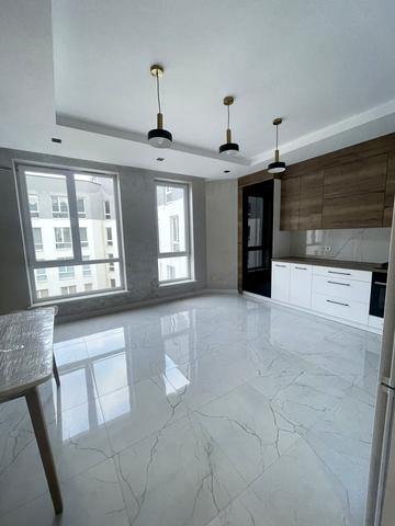 Жовківська вул., 2