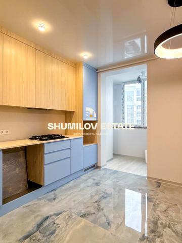 Угорська вул., 14б