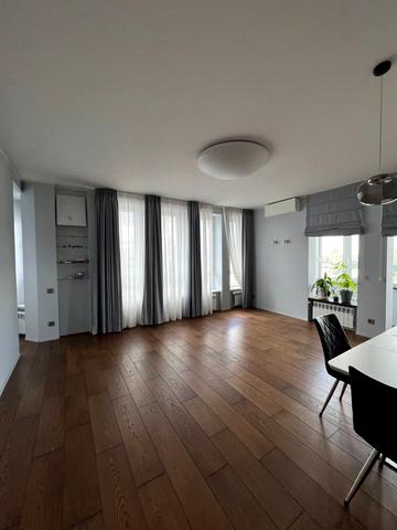 Миколи Міхновського бульв. (Дружби народів), 14-16