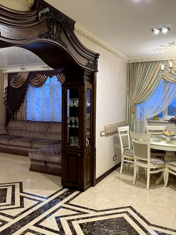 Валерія Лобановського просп. (Червонозоряний), 4-Г