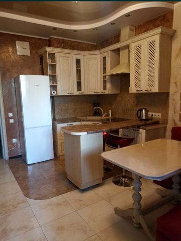 Василя Тютюнника вул. (Анрі Барбюса), 37/1