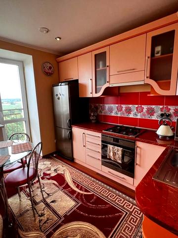 Тараса Шевченка вул., 33