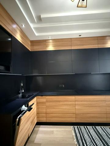 Молодіжна вул., 2/3а