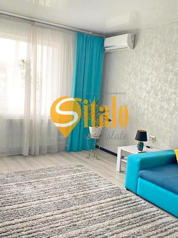 Наталії Ужвій вул., 8