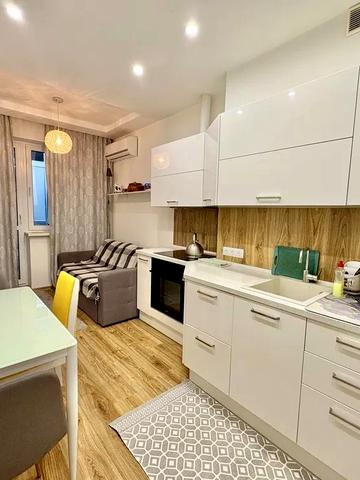 Юрія Кондратюка вул., 5