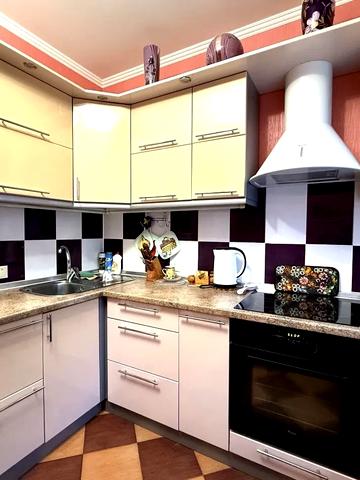 Червоної Калини просп. (Володимира Маяковського), 15-В