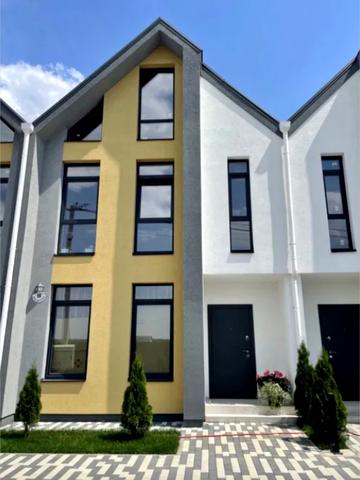 Світанкова вул., 5