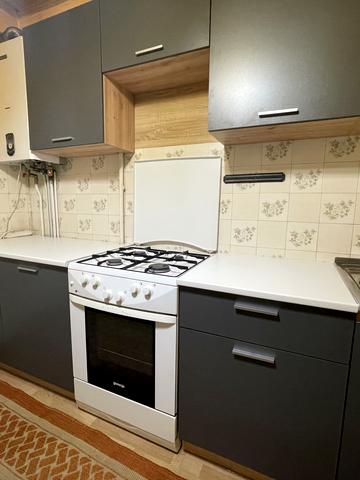 Коновальця вул., 14