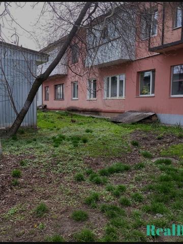 Конституції, 3