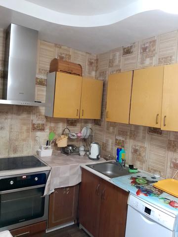 Володимира Івасюка просп. (Героїв Сталінграду), 60