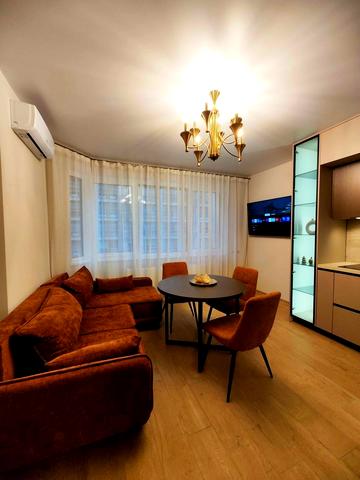 Золотоустівська вул., 25