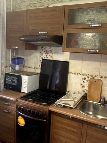 Горлівська вул., 38/40