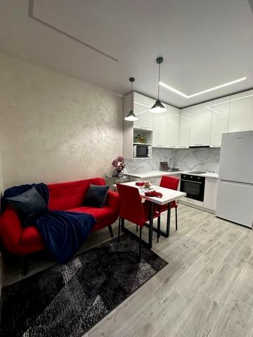 Космічна вул., 5