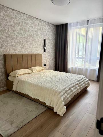 Перлинна вул., 11