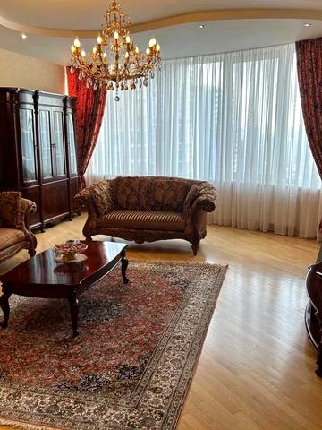 Інститутська вул., 17/5