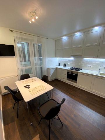 Іллі Мечникова вул., 16г