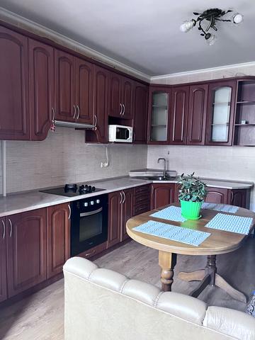 Академіка Сахарова вул., 20