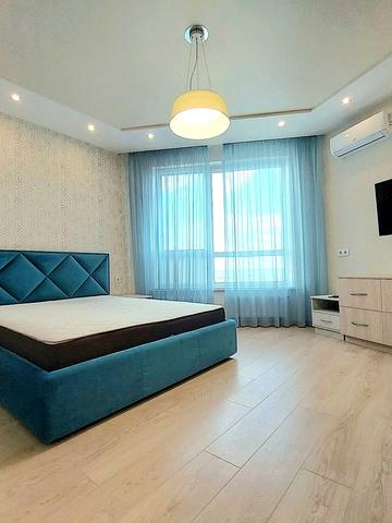 Зарічна вул., 1-В