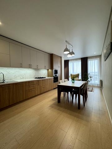 Миколи Боголюбова вул., 3а