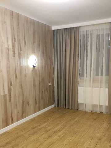Полтавський Шлях вул., (Будинок 10)