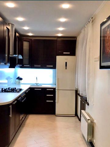 Лесі Українки бульв., 24