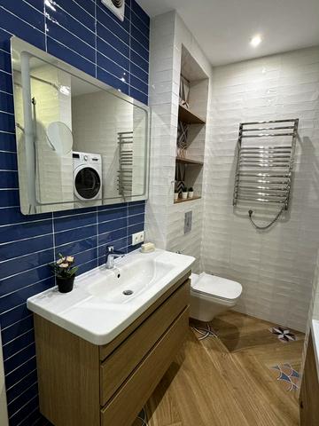 Черкаська вул., 16