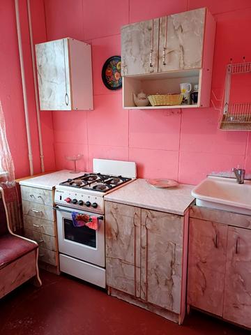 Ювілейний просп. (), 70